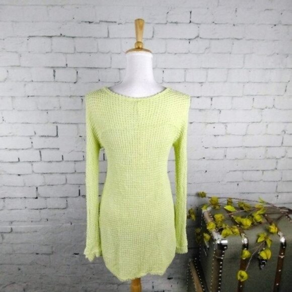 Elan Open Weave Crochet Look Notched Neckline Long Sleeve Top Lime Size Medium - Picture 3 of 8